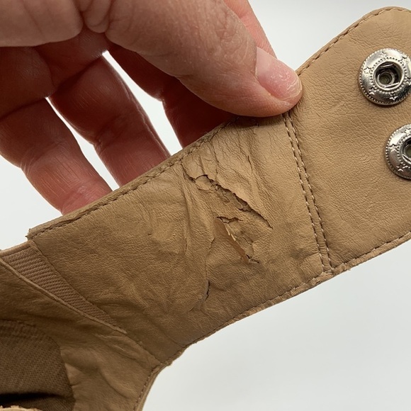 Steve Madden Nonstp Tan Leather Ankle Strap Stacked Heel Booties Size 7 - Picture 9 of 10